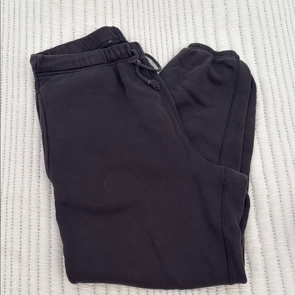 Elwood Core Sweatpant Large
